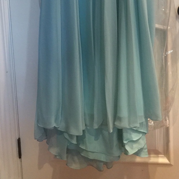 Formal evening gown, like new - Picture 5 of 8